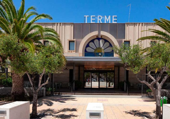ingresso delle Terme di Margherita di Savoia